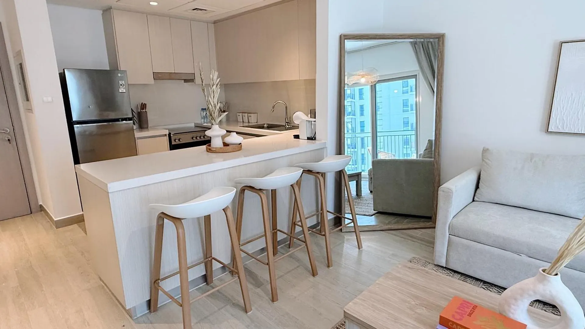 Waters Edge 2 Bedroom Voyage Abu Dhabi 0*,